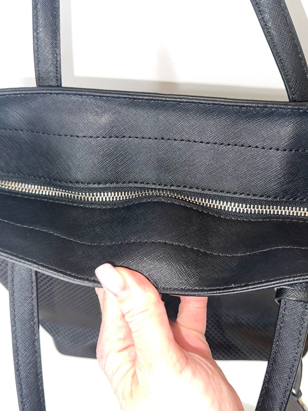 NWOT Michael Kors Black Perforated Tote Bag Large MK Charm Logo Shoulder Handbag - Picture 5 of 8